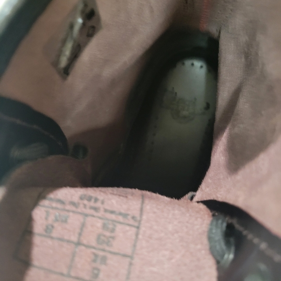 Sale DOC MARTENS DR GENUINE LEATHER OXBLOOD LIKE NEW SIZE 39 8 US - Picture 11 of 11